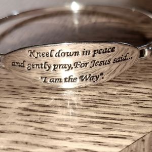 CHRISTIAN ✝️ CLASP BRACLET